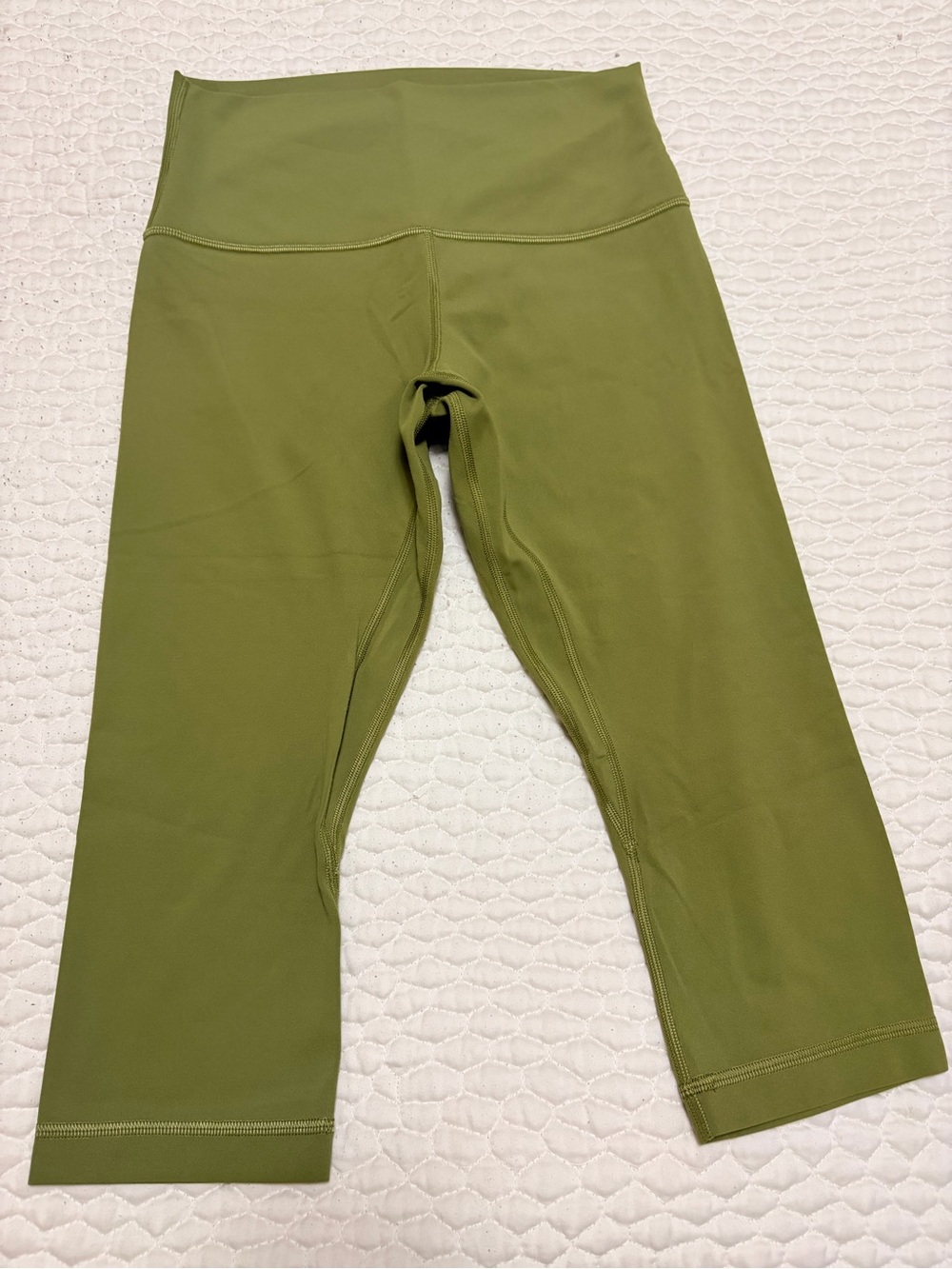 lululemon athletica Olive Capri Leggings